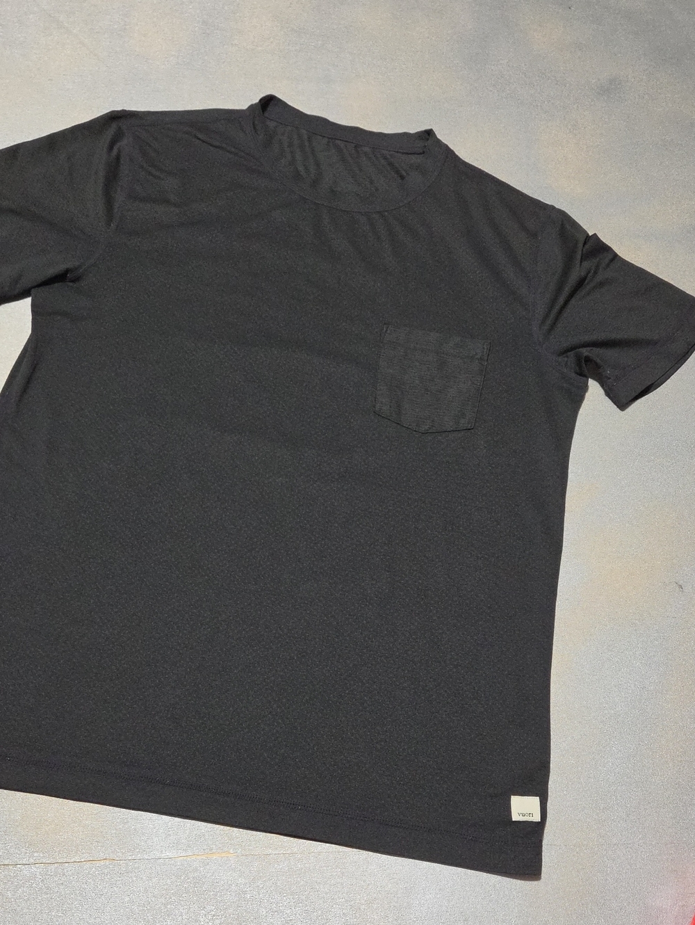 Vuori Black Short Sleeve Pocket Tee